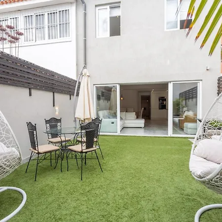 Modern 3 Bedroom Duplex Adeje Center Wifi בית נופש