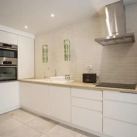 Modern 3 Bedroom Duplex Adeje Center Wifi * אדחה