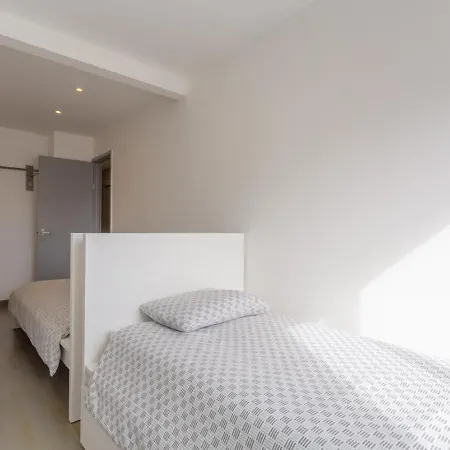 Modern 3 Bedroom Duplex Adeje Center Wifi بيت للعطل