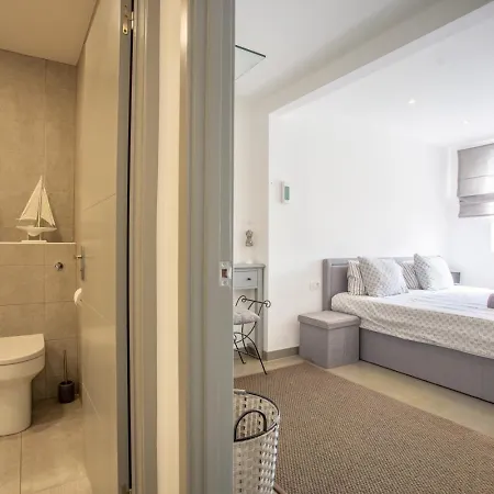 Modern 3 Bedroom Duplex Adeje Center Wifi بيت للعطل أذيخي