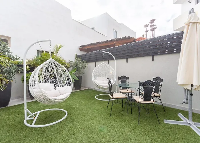 Ferienhaus Modern 3 Bedroom Duplex Adeje Center Wifi *