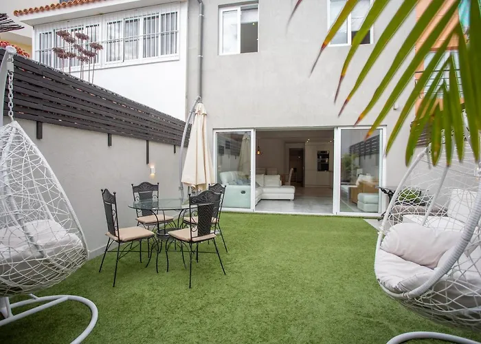 Modern 3 Bedroom Duplex Adeje Center Wifi Ferienhaus *